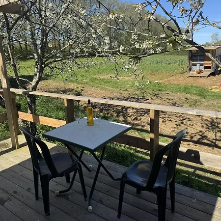 Le A La Ferme Des Rangs D'oignons Camping Le Cellier