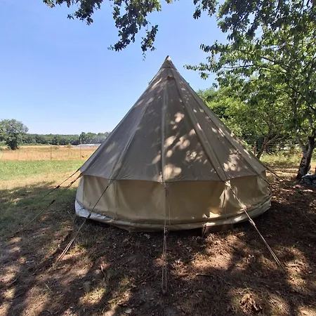 Le A La Ferme Des Rangs D'oignons Kemping *
